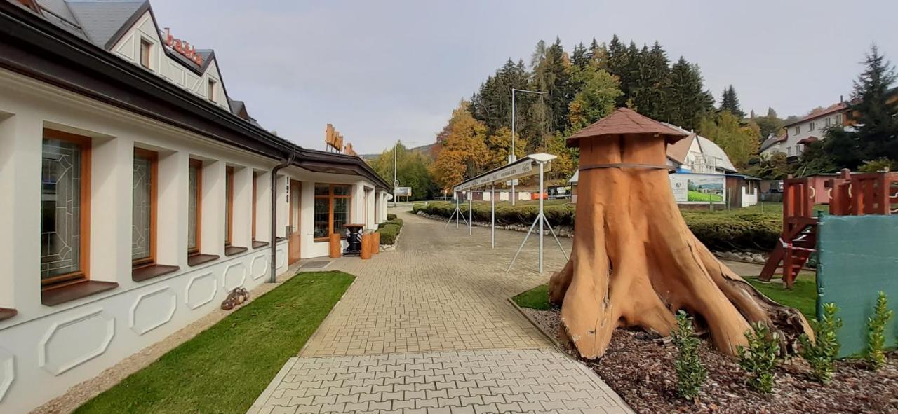 Hotel Pivovarska Basta Врхлабі Екстер'єр фото